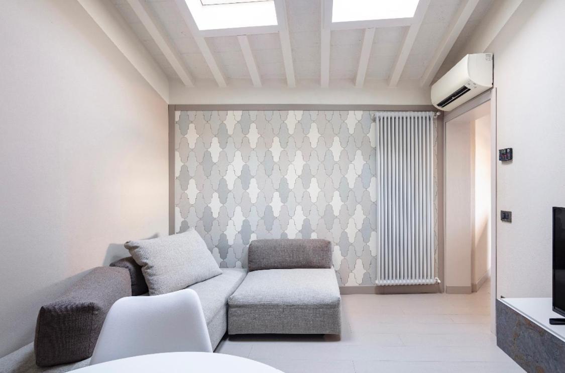 Maison Del Ducato “Cavour 24” Parma Exterior photo
